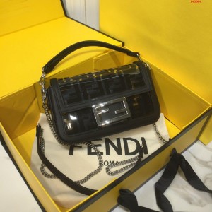 小号透明PVZ震撼出货Fendi标志性的B 高仿芬迪包包 精仿芬迪女包 原版...