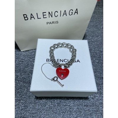 巴黎世家Balenciaga爱心锁手链一把钥匙开