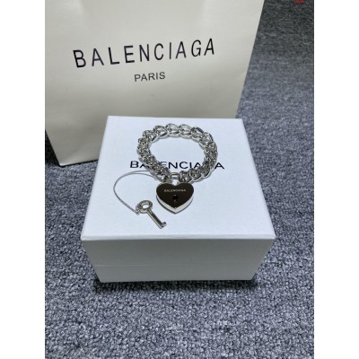 巴黎世家Balenciaga爱心锁手 高仿名牌手镯/手链 精仿名牌手镯/手链...