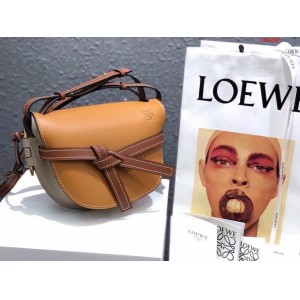 Loewe 罗意威专柜新款马鞍包10183 网上哪里有卖高仿罗意威包包 精仿...