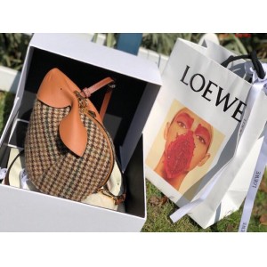 Loewe 罗意威专柜新款千格鸟小兔包,高 高仿罗意威包包2023经典款 精...