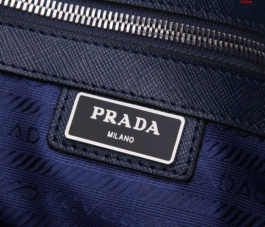 品牌名称 ：PRADA/普拉达 产品规格 高仿普拉达包包 精仿普拉达男包 原版普拉达男包 A货普拉达男包 原单普拉达男包 A6662