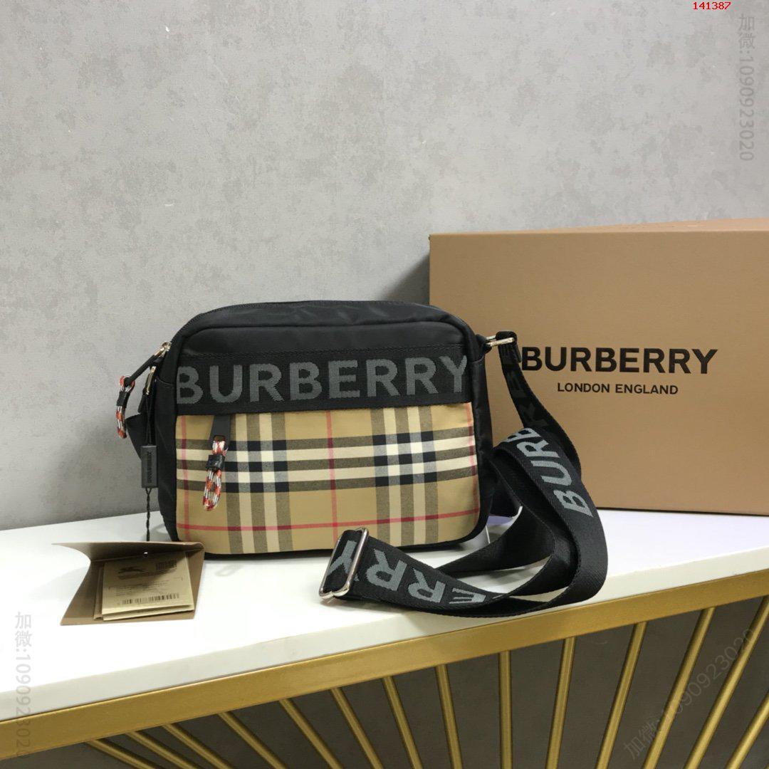 原单巴宝莉男包 巴宝莉男包Burberry格纹尼龙巴宝莉相机包巴宝莉斜背包搭配考究皮革原单巴宝莉男包价格 141387