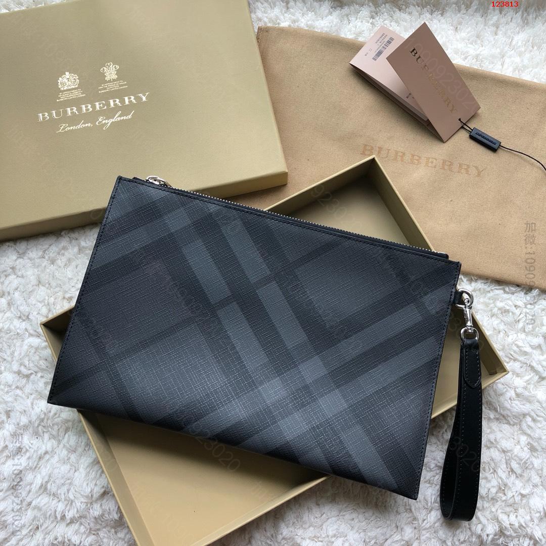 【B家】Burberry博柏利格纹拉链收纳袋 高
