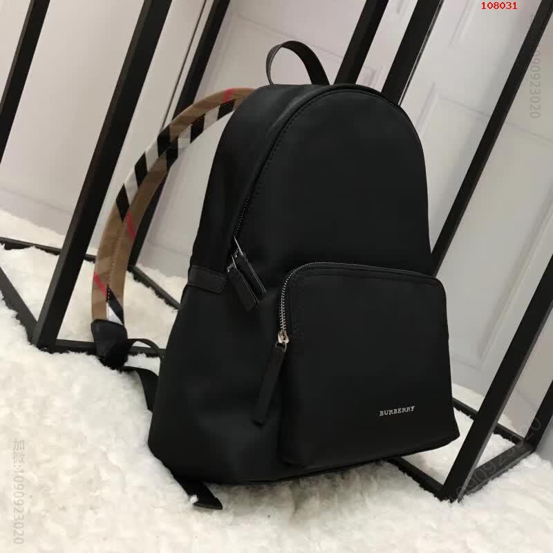 高仿巴宝莉男包 Burberry革饰边巴宝莉双肩包高仿巴宝莉男包巴宝莉男包图片 108031