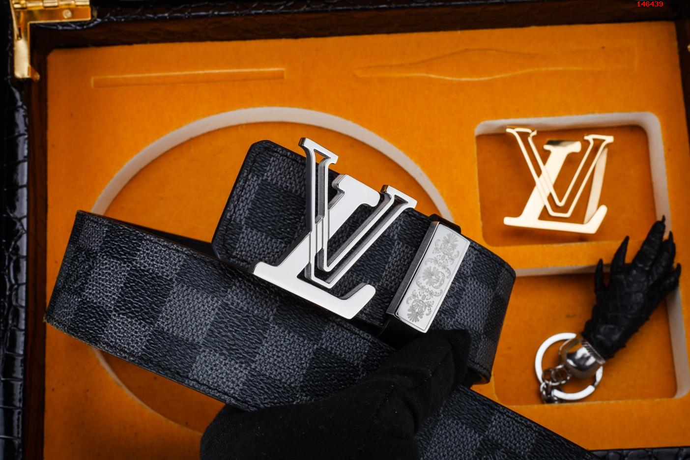 LV双扣系列专柜新款钢扣搭配经典带身 高仿路易威登皮带 精仿LV腰带 原版LV腰带 A货LV腰带 原单经典款LV腰带 