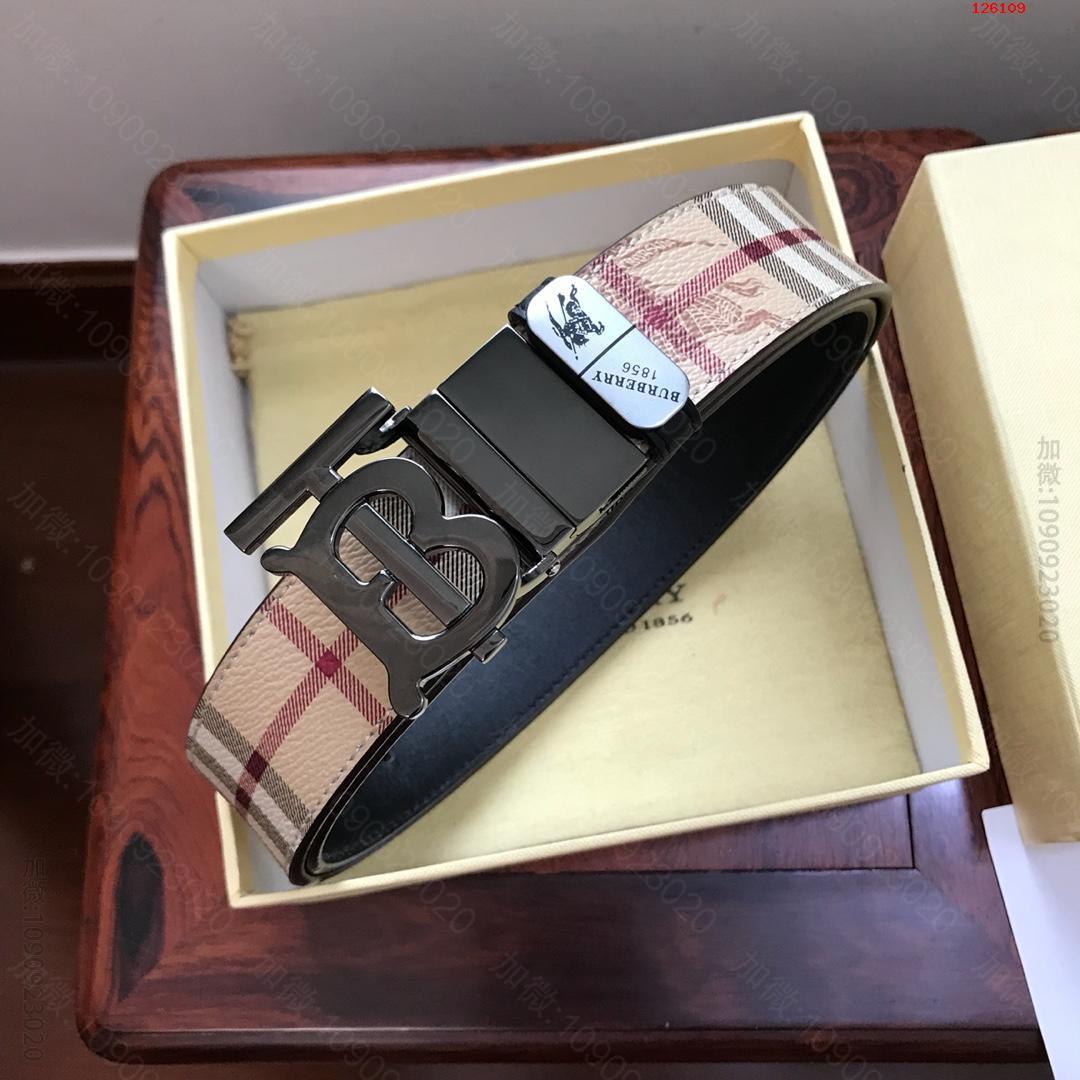 巴博利官网同步新款格纹版型，皮料搭配平纹修面底纹 高