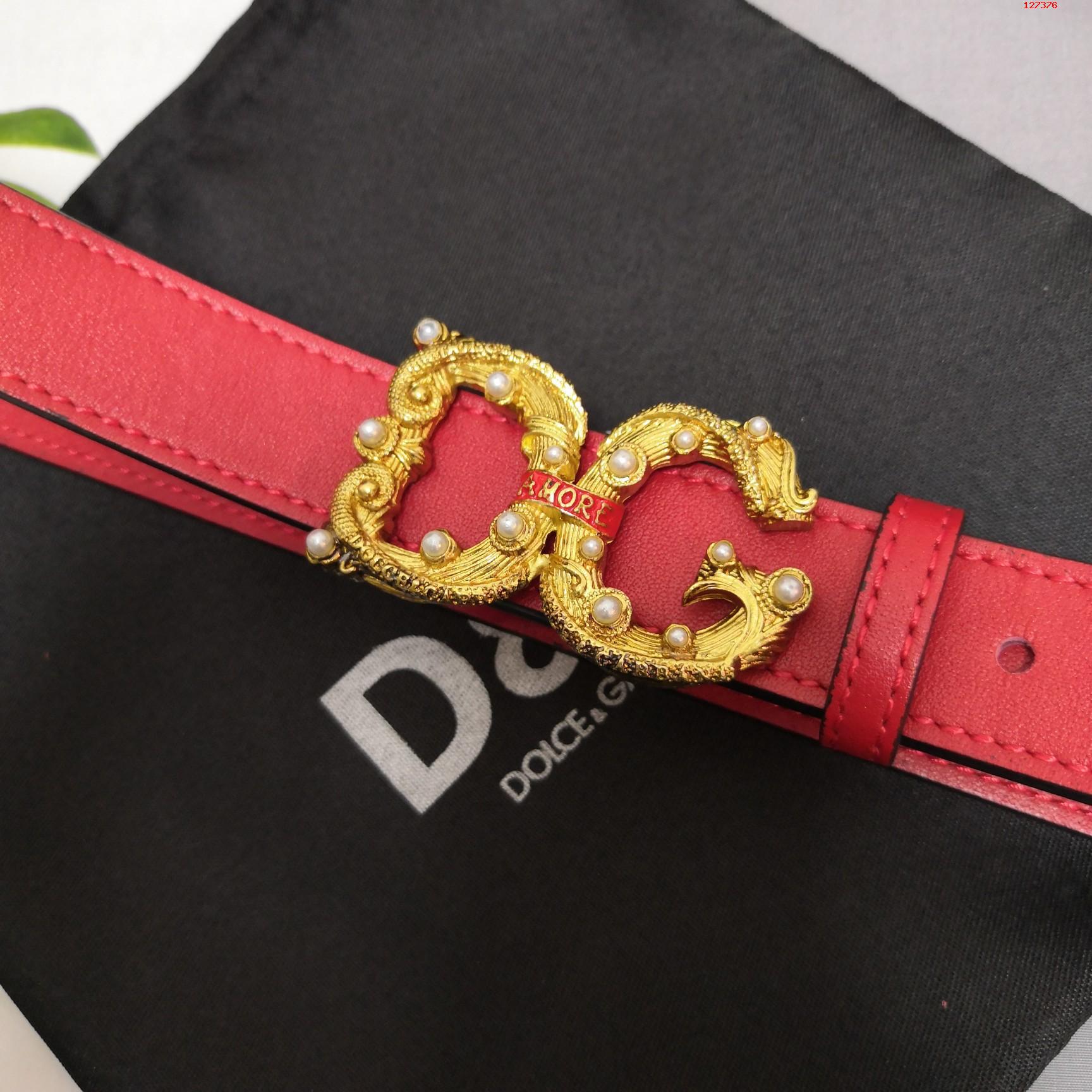D&G官网新款同步女装系列双面进口原版皮，双 哪里有卖高仿DG皮带 精仿DG皮带 原版DG皮带 A货DG皮带 原单DG皮带 