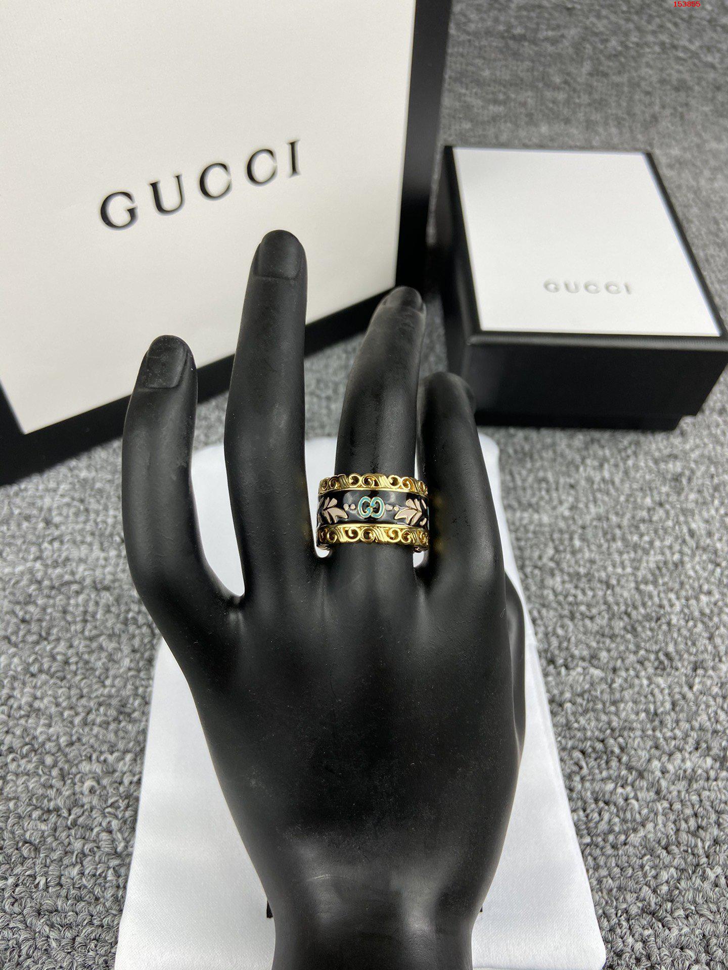 Gucci黄金色戒指搭配三种不同颜色 高仿名牌戒指 精仿名牌戒指 原版名牌戒指 A货名牌戒指 原单名牌戒指 