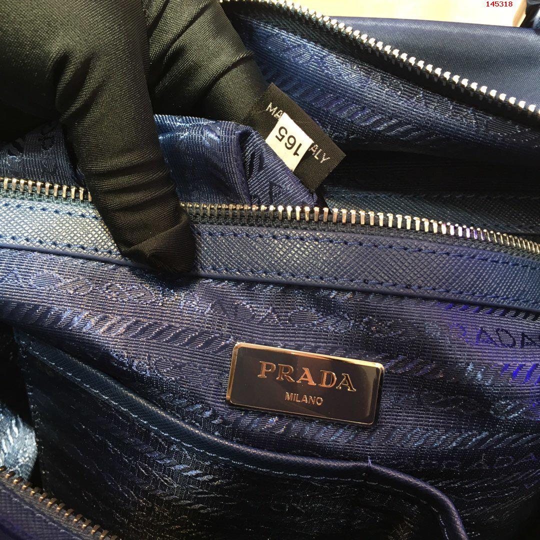 P家岀爆款男包2096黑顶级货采用进 高仿品牌包包 精仿名牌男包 