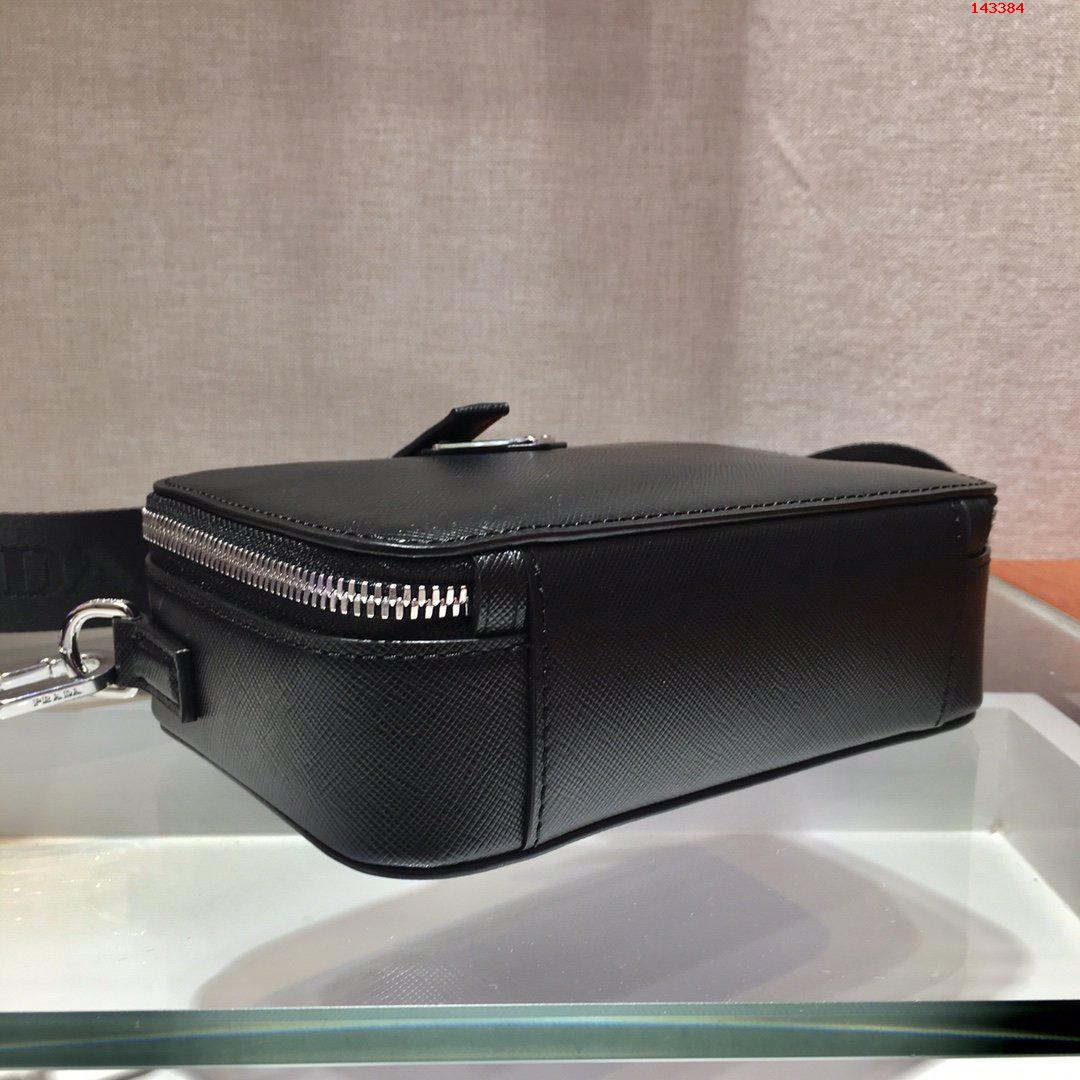 新款相机包2VH0702023出了的新盒 高仿品牌包包 精仿名牌男包 