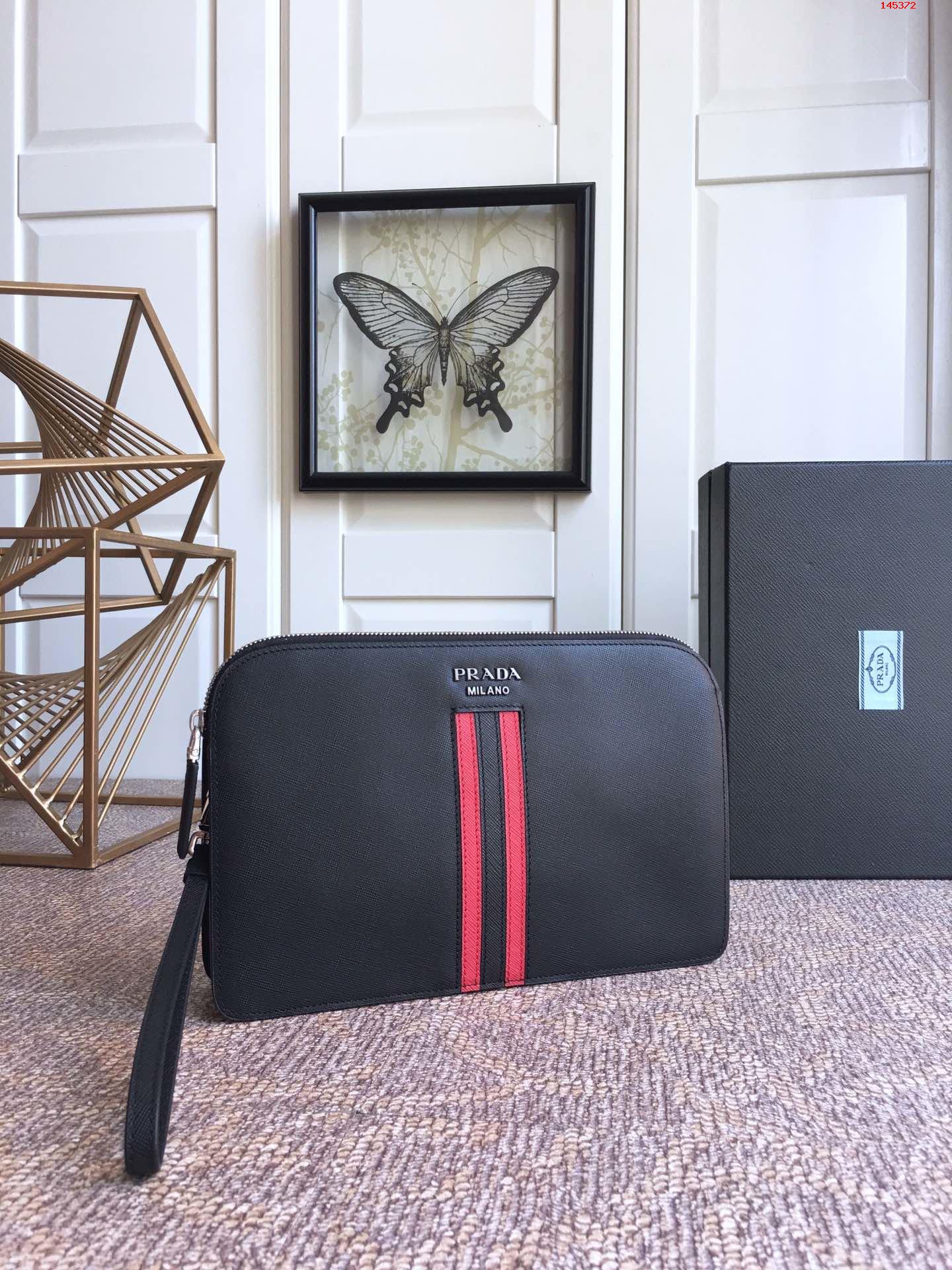 P家出经典款056R黑红升级板2排 高仿品牌手拿包/钱包 