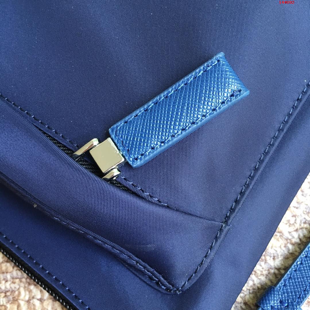 独家首发2NH007新款布手包采用进口尼龙 高仿品牌手拿包/钱包 