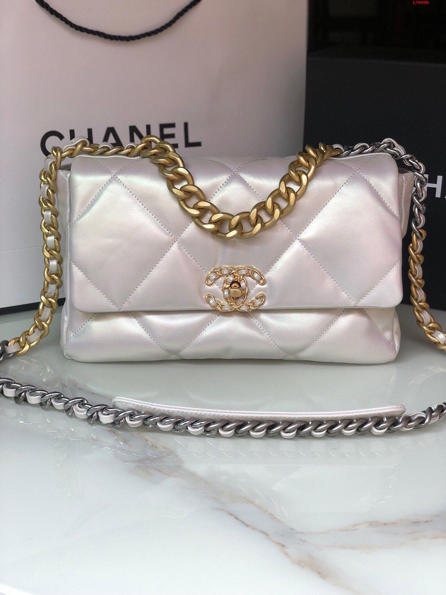 Chanel 银色 原单进口牛皮 里配原版布 高仿香奈儿 S1161