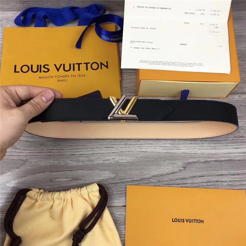 LV男士皮带/腰带 LOUIS VUITTON 专柜新品 LV皮帶 双面双色可用 高仿LV M84211