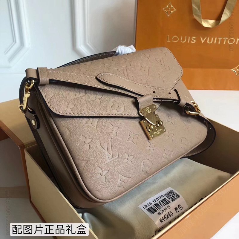 LV LV Pochette Metis 手袋 LV全皮压花女包 LV邮差包 LV空姐包 杏色 高仿路易威登包包 一比一原单LV女包 M44245