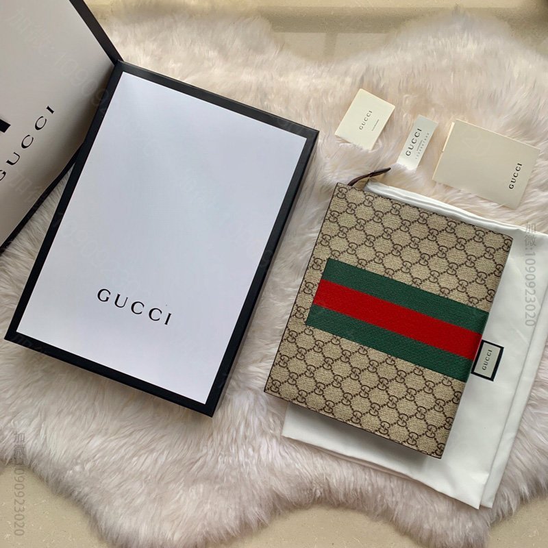 475316 Gucci GG Supreme高级人造帆布手拿包 Gucci...