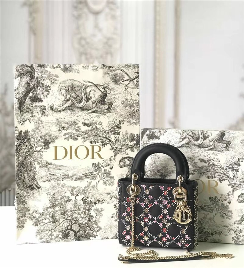 迪奥女包 Dior手袋 Lady Dior 经典戴妃包 三格手工刺绣 Dior链条包 黑色 高仿迪奥女包 原单迪奥 M505