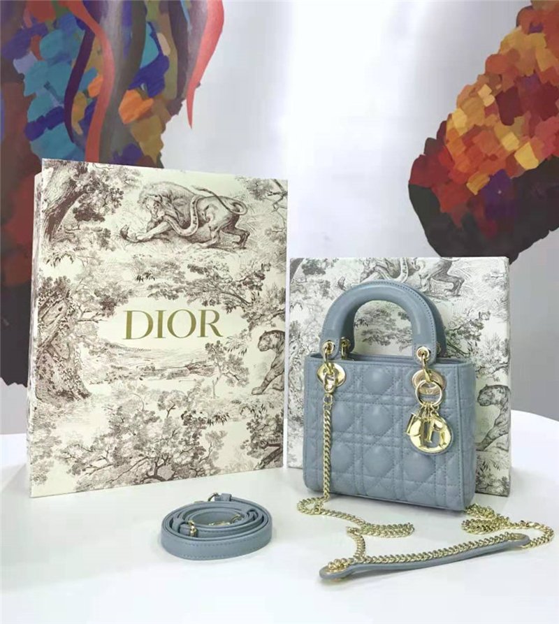 迪奥女包 Dior迪奥 Lady Dior 经典迪奥戴妃包 羊皮 Dior链条包 浅蓝色 高仿迪奥女包 原单迪奥 M673