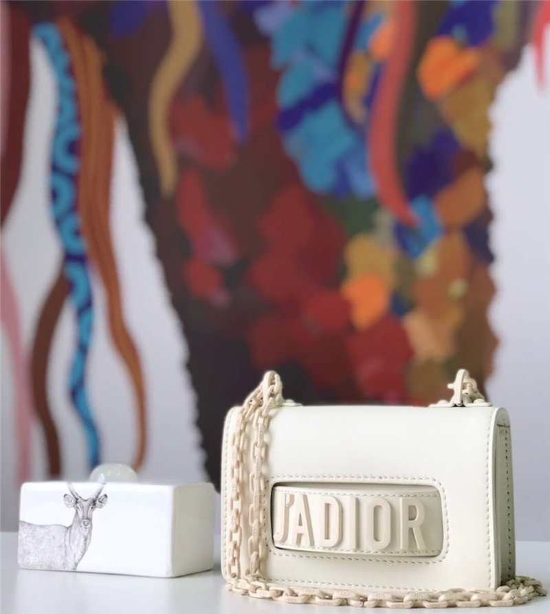 迪奥女包 迪奥女包 Dior链条包 哑光磨砂皮 Jadolr mini Dior小牛皮包 白色 原单迪奥 S9002