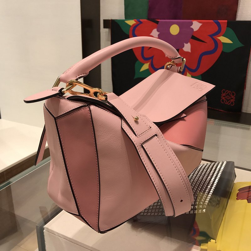 罗意威女包 Loewe 罗意威 2017新款 Puzzle配色手袋 女士肩背斜挎包 粉红 高仿罗意威女包 