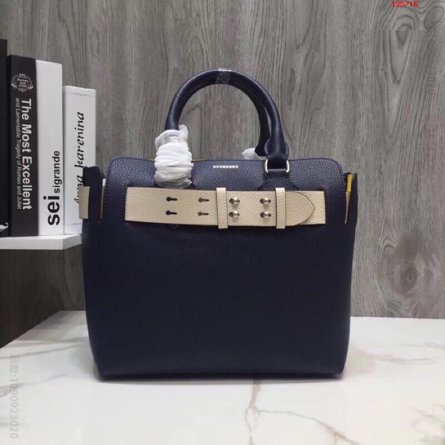 【Burberry】巴宝莉专柜最新最火爆的贝尔特包小号