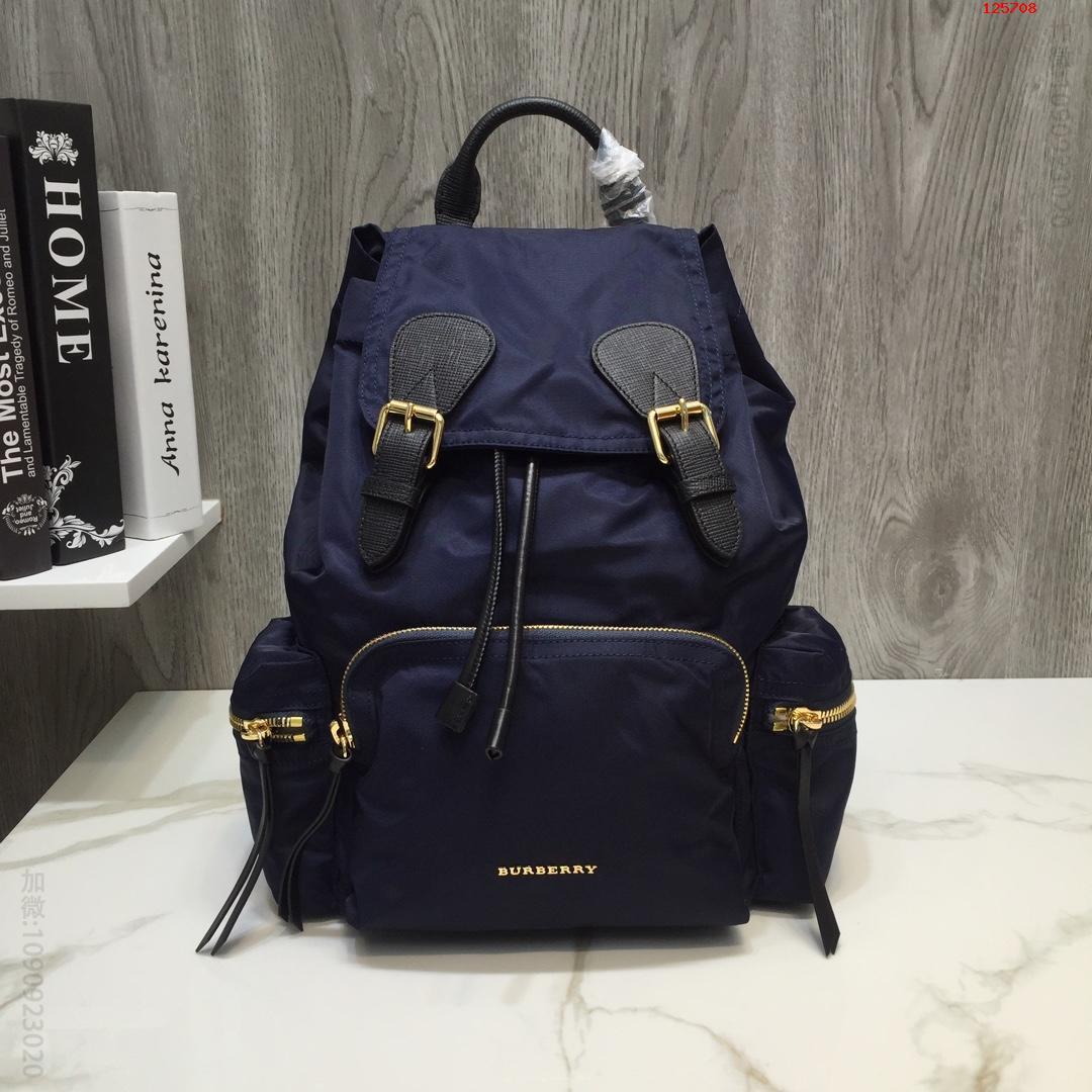 【Burberry】巴宝莉专柜新款军旅背包
