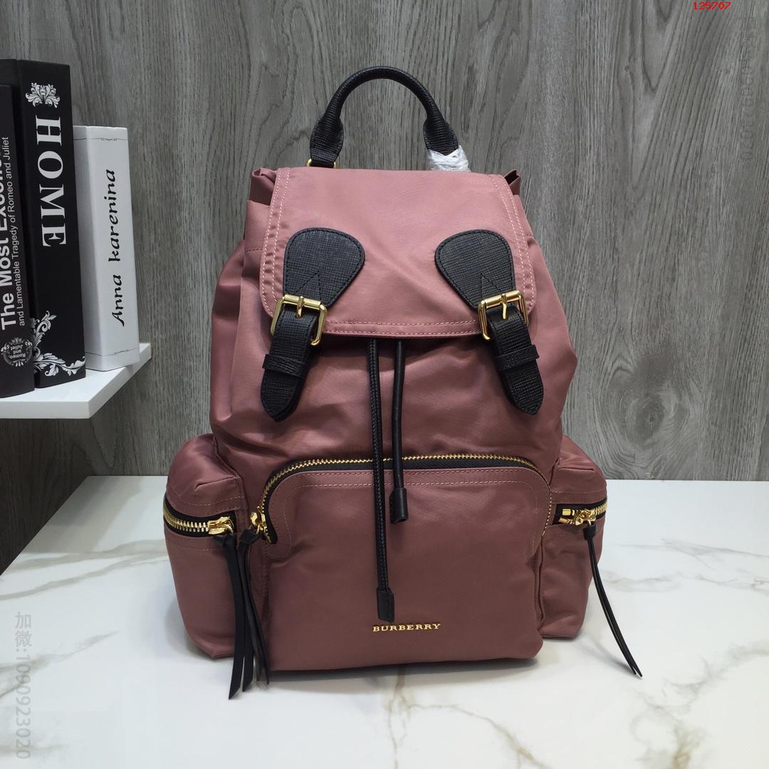 【Burberry】巴宝莉专柜新款军旅背包