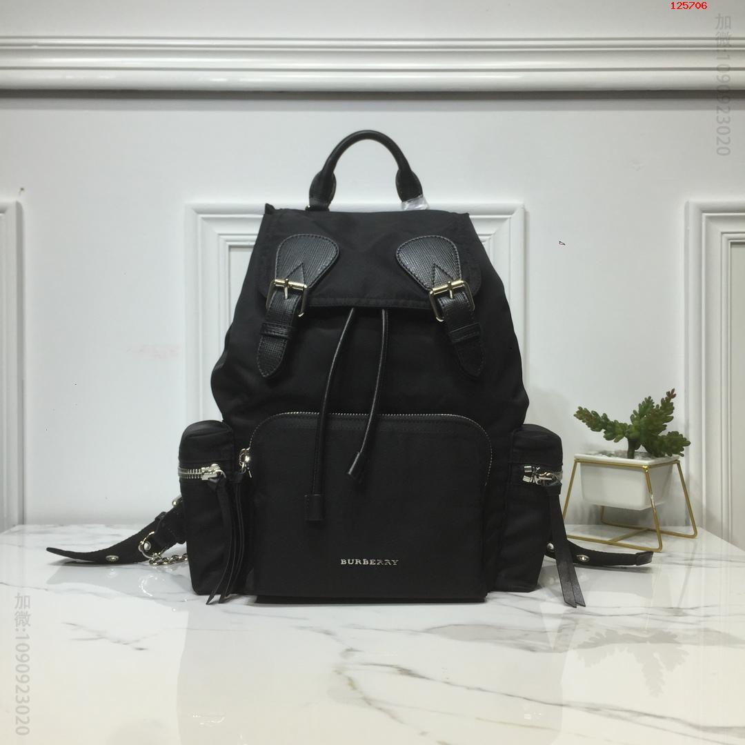 【Burberry】巴宝莉专柜新款军旅背包