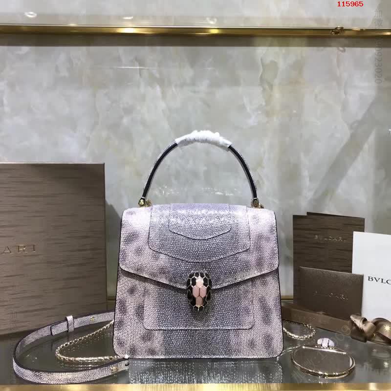 宝格丽Bvlgari2023年最新限量款水蛇皮蛇头包包