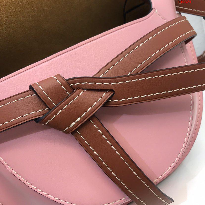 平纹皮Loewe新颜色粉色拼罗意 哪里可以用买高仿罗意威包包? 精仿罗意威女包 原版罗意威女包 A货罗意威女包 原单罗意威女包 101832018