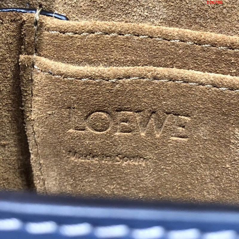 Loewe 罗意威专柜新款Gate胸包& 到哪里可以买到高仿罗意威包包 精仿罗意威女包 原版罗意威女包 A货罗意威女包 原单罗意威包包 10180