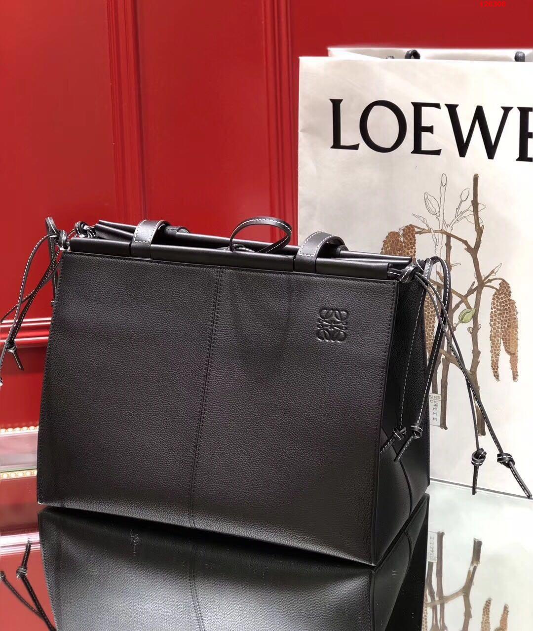 Loewe) 罗意威专柜新品cushio 网上哪里有卖高仿罗意威包包 精仿罗意威女包 原版罗意威女包 A货罗意威女包 原单罗意威包包 061920