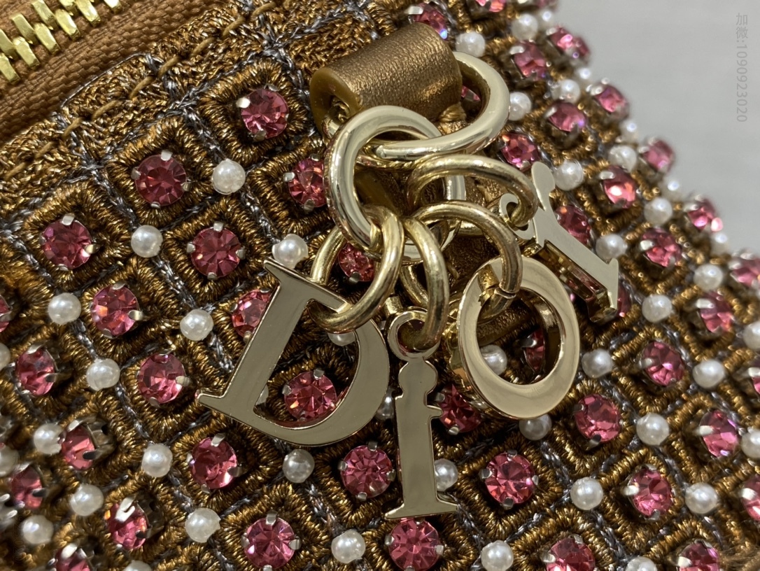 高仿迪奥女包 Dior 迪奥最新限量版超迷你化妆包 