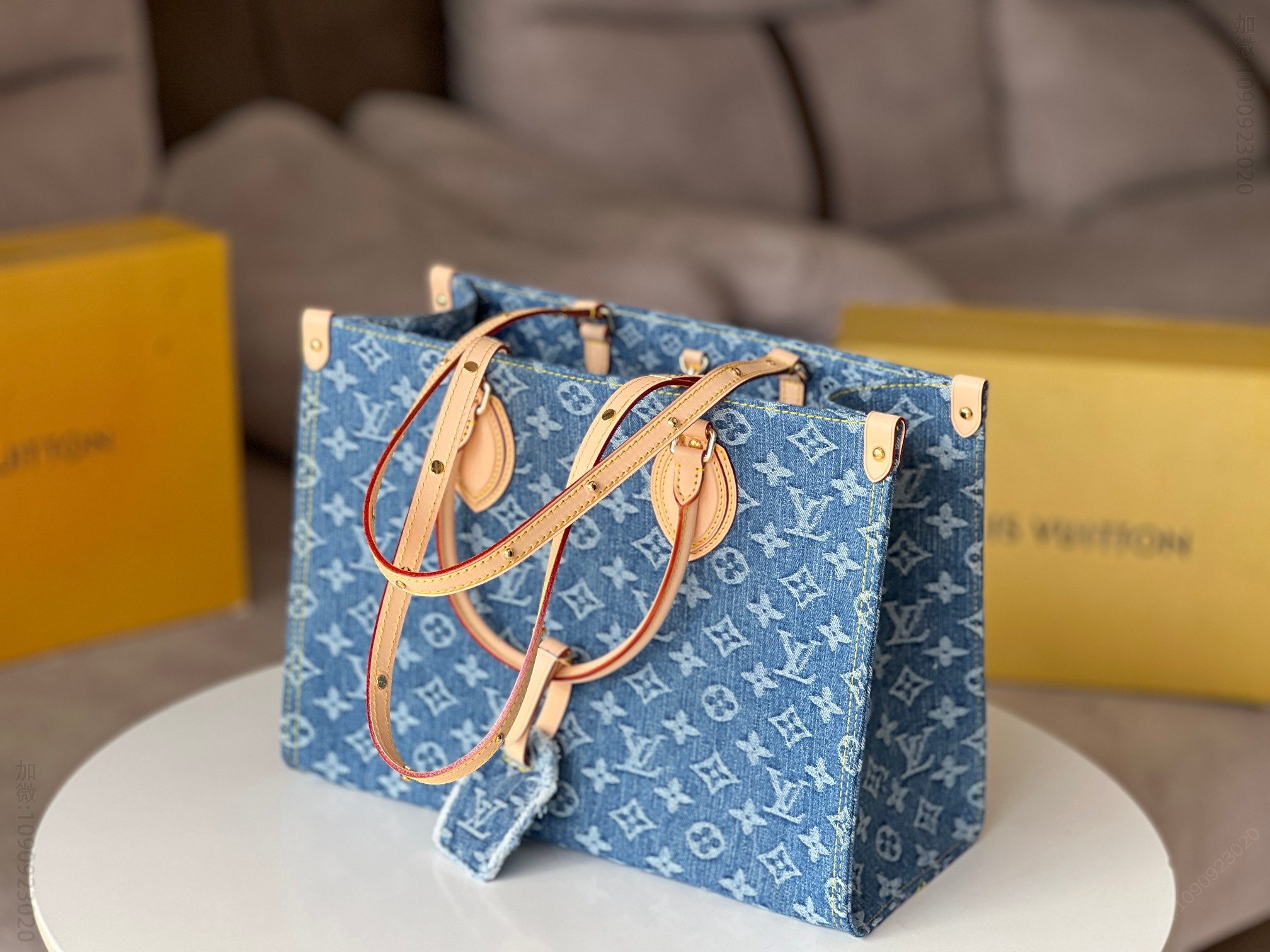 路易威登蓝色牛仔 丹宁四方包系列 LV Onthego 中号手袋 Fake LV bags M46871