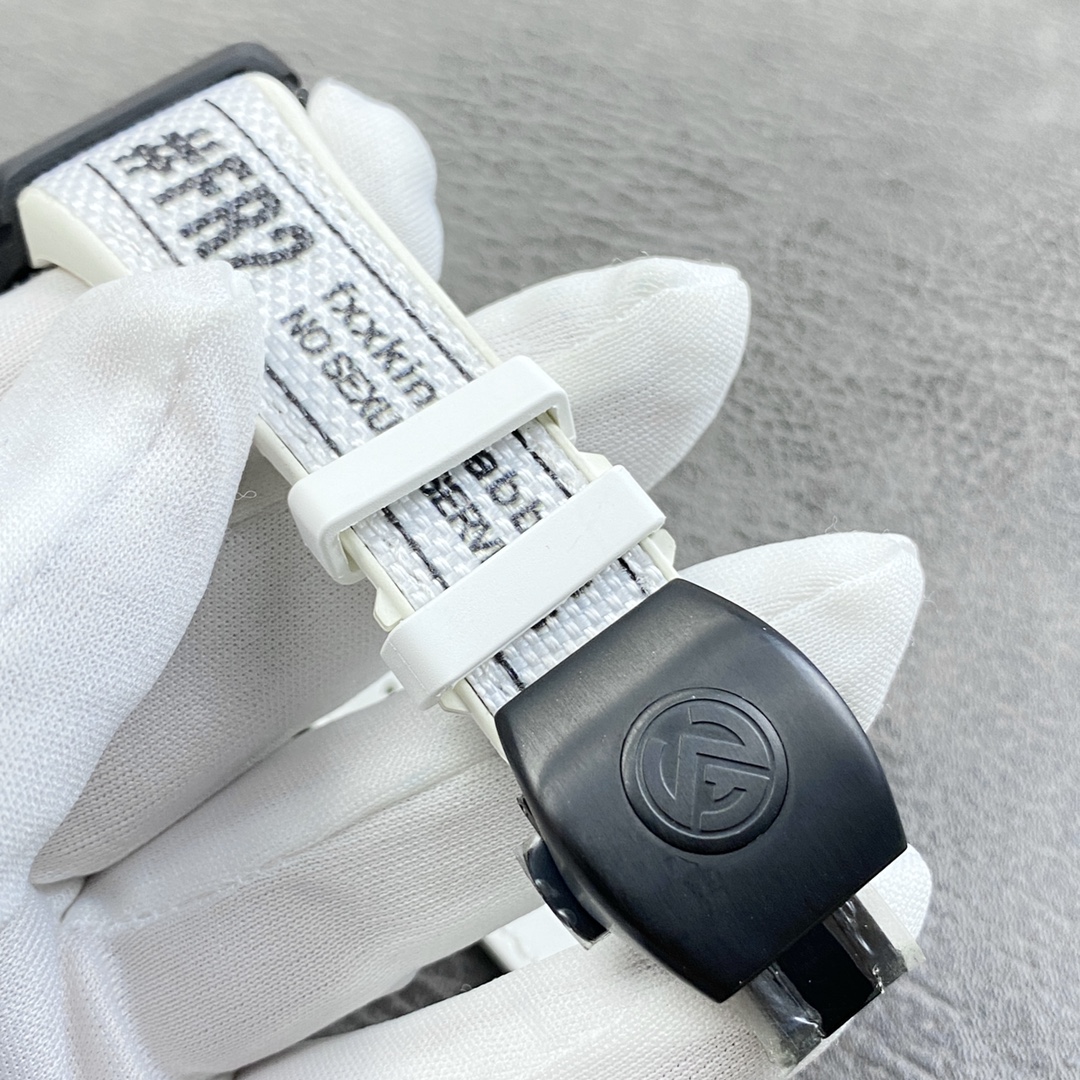 高仿法兰克穆勒手表 v45系列 防水款腕表 搭载天津海鸥2824机芯 