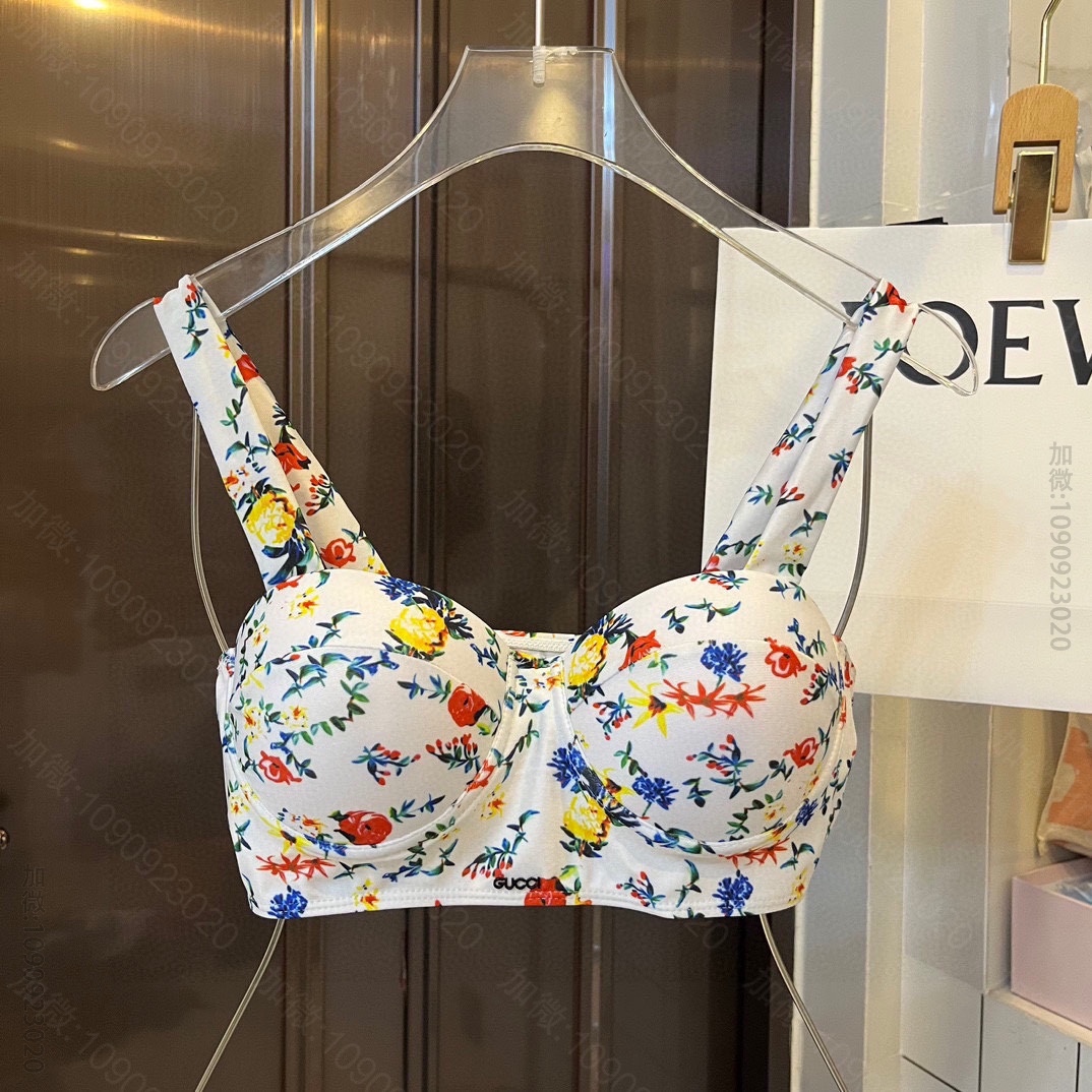 古驰分体泳衣 Gucci 新款分体泳衣，吊带带钢圈托胸+三角短裤 