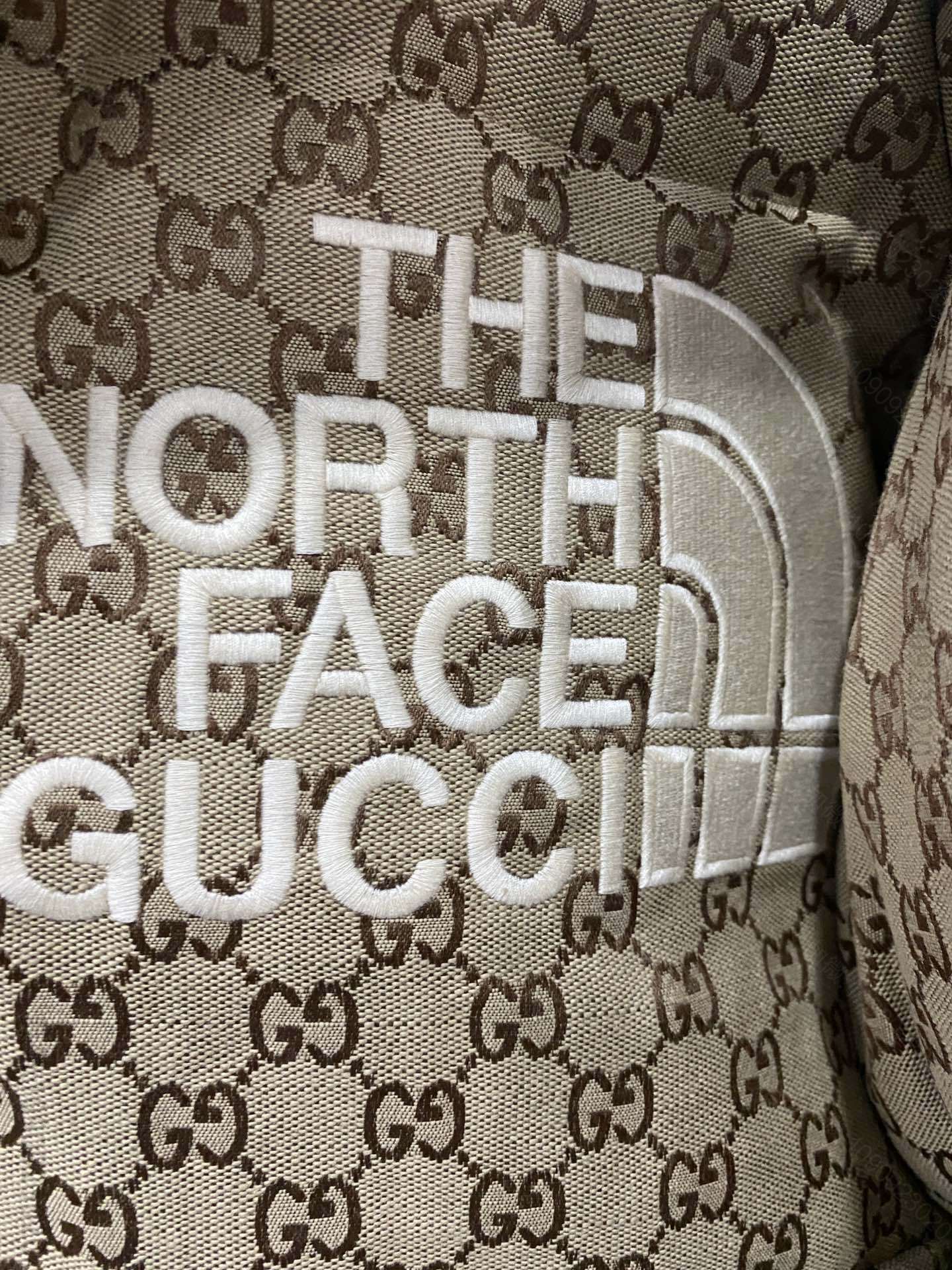 古驰男装羽绒服 Gucci 古驰GG帆布轰炸机夹克羽绒服 