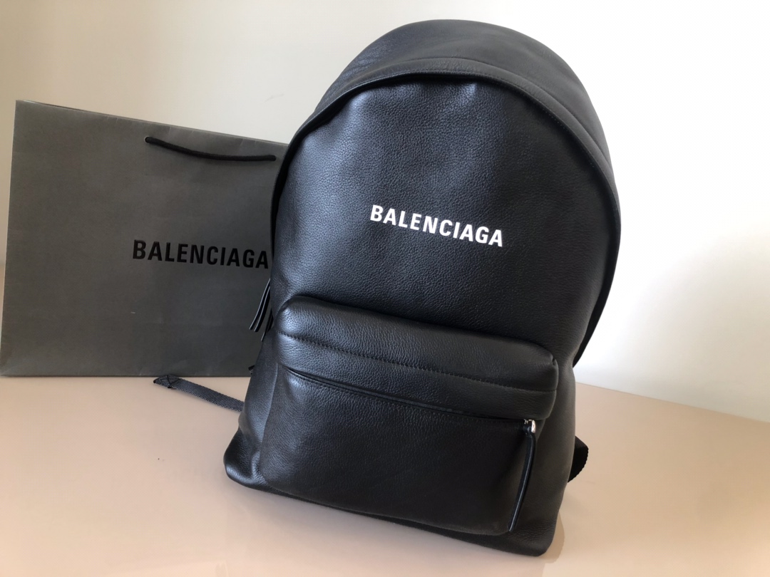 高仿巴黎世家背包 Balenciaga everyday巴黎世家的黑白系列背包/双肩包 
