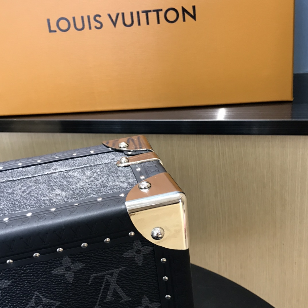 LV手表盒 LOUIS VUITTON M4700B 8只装 路易威登硬箱手表盒 M4700B