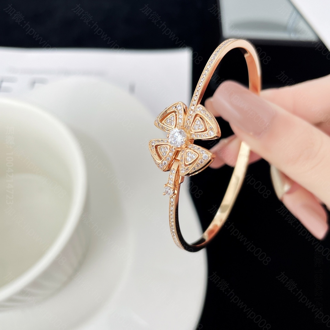 高仿宝格丽首饰 BVLGARI 宝格丽Fiorever咏绽系列手镯 