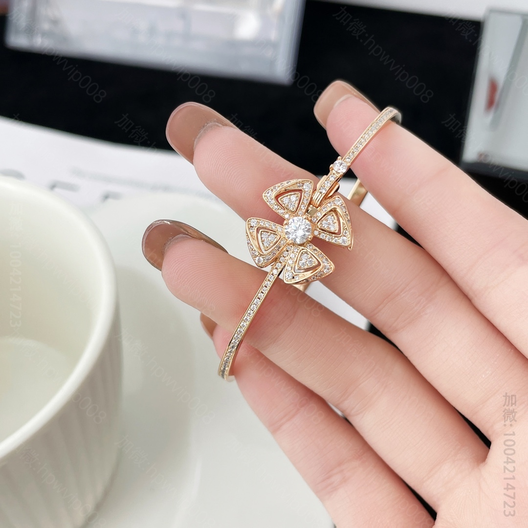 高仿宝格丽首饰 BVLGARI 宝格丽Fiorever咏绽系列手镯 