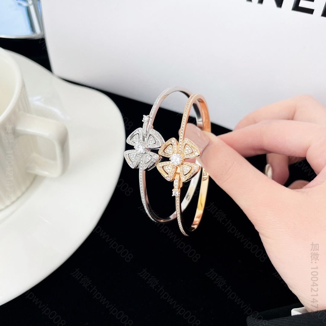 高仿宝格丽首饰 BVLGARI 宝格丽Fiorever咏绽系列手镯 
