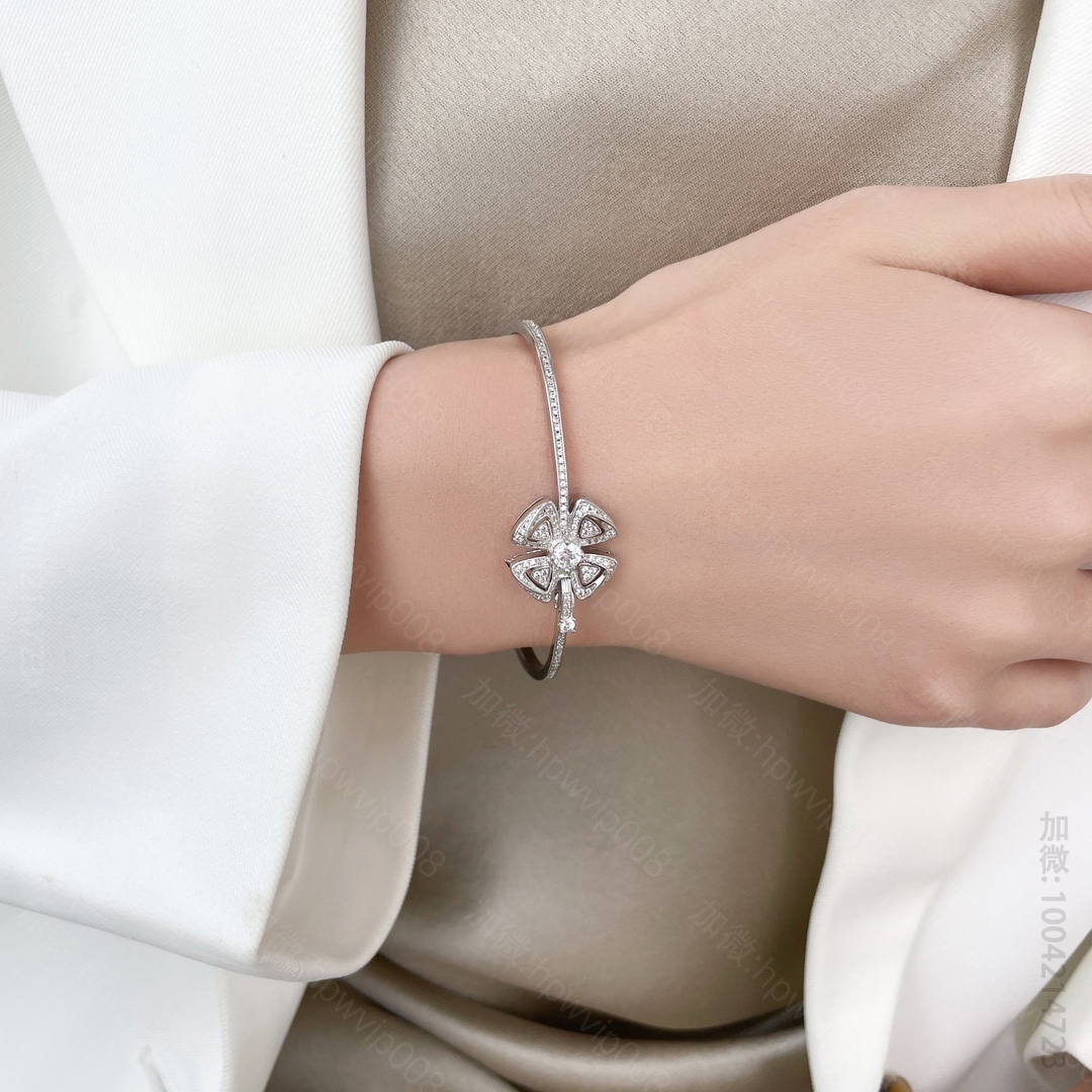 高仿宝格丽首饰 BVLGARI 宝格丽Fiorever咏绽系列手镯 