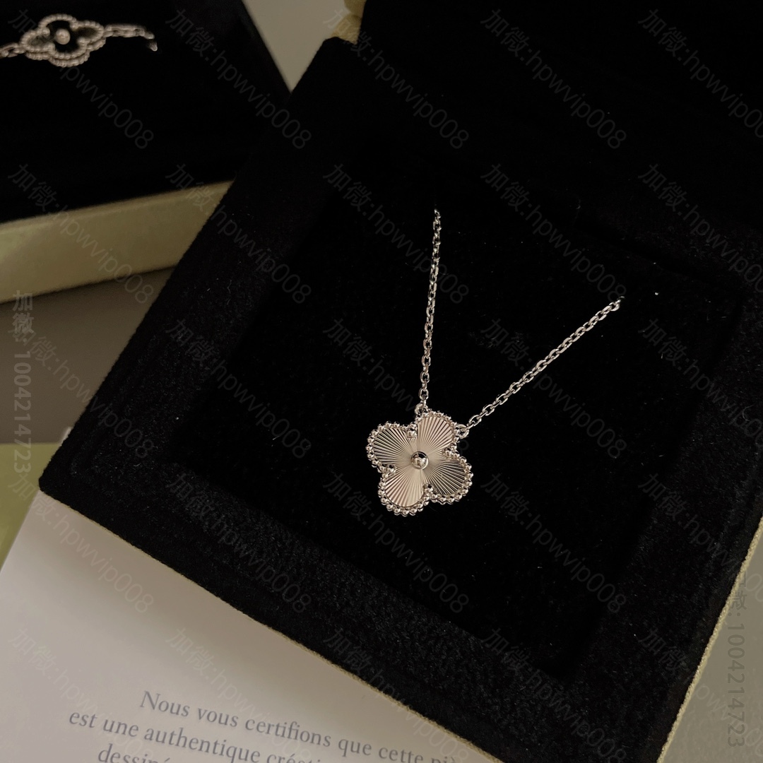 梵克雅宝女士手链 VanCleef&Arpels 梵克雅宝5花天然石手链 