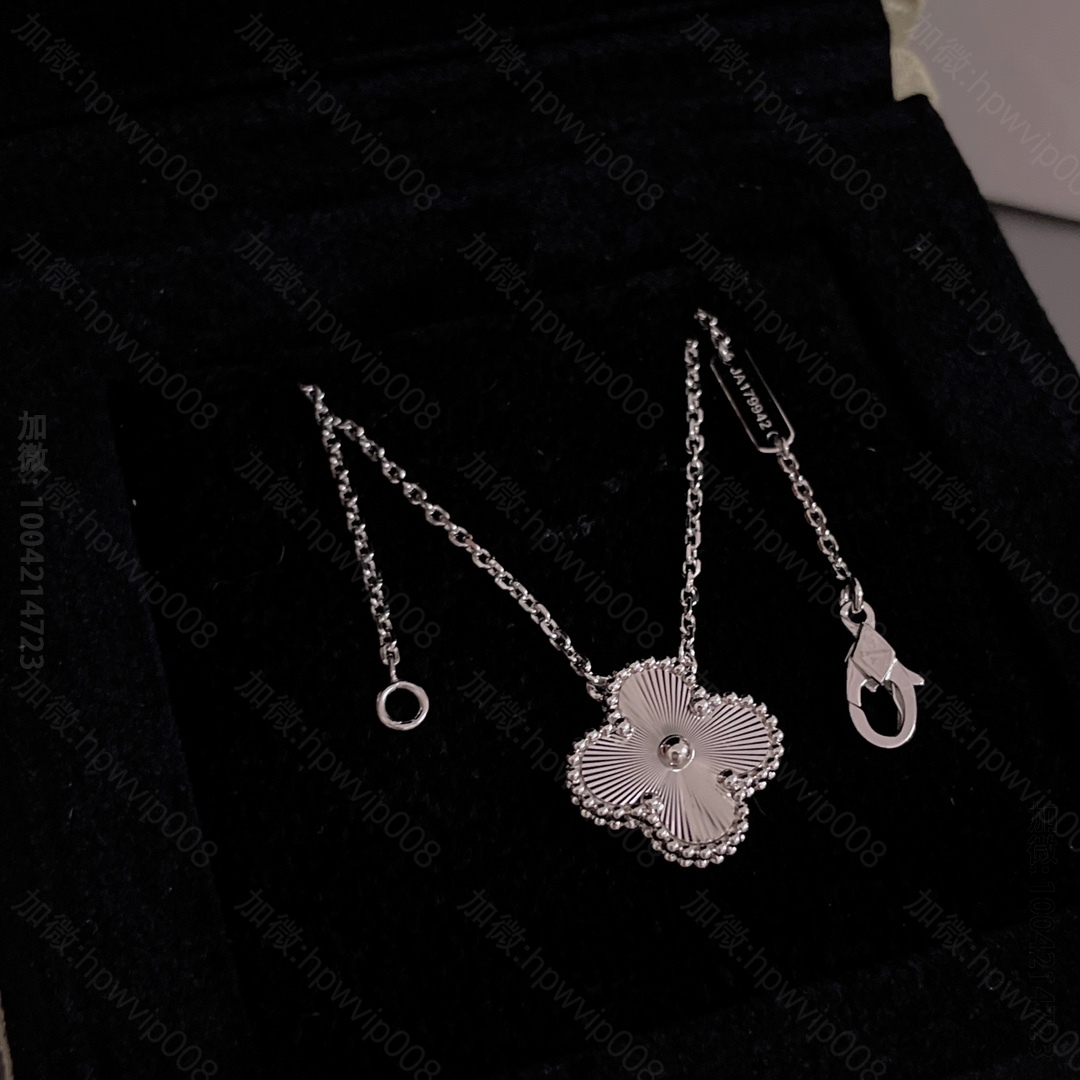 梵克雅宝女士手链 VanCleef&Arpels 梵克雅宝5花天然石手链 