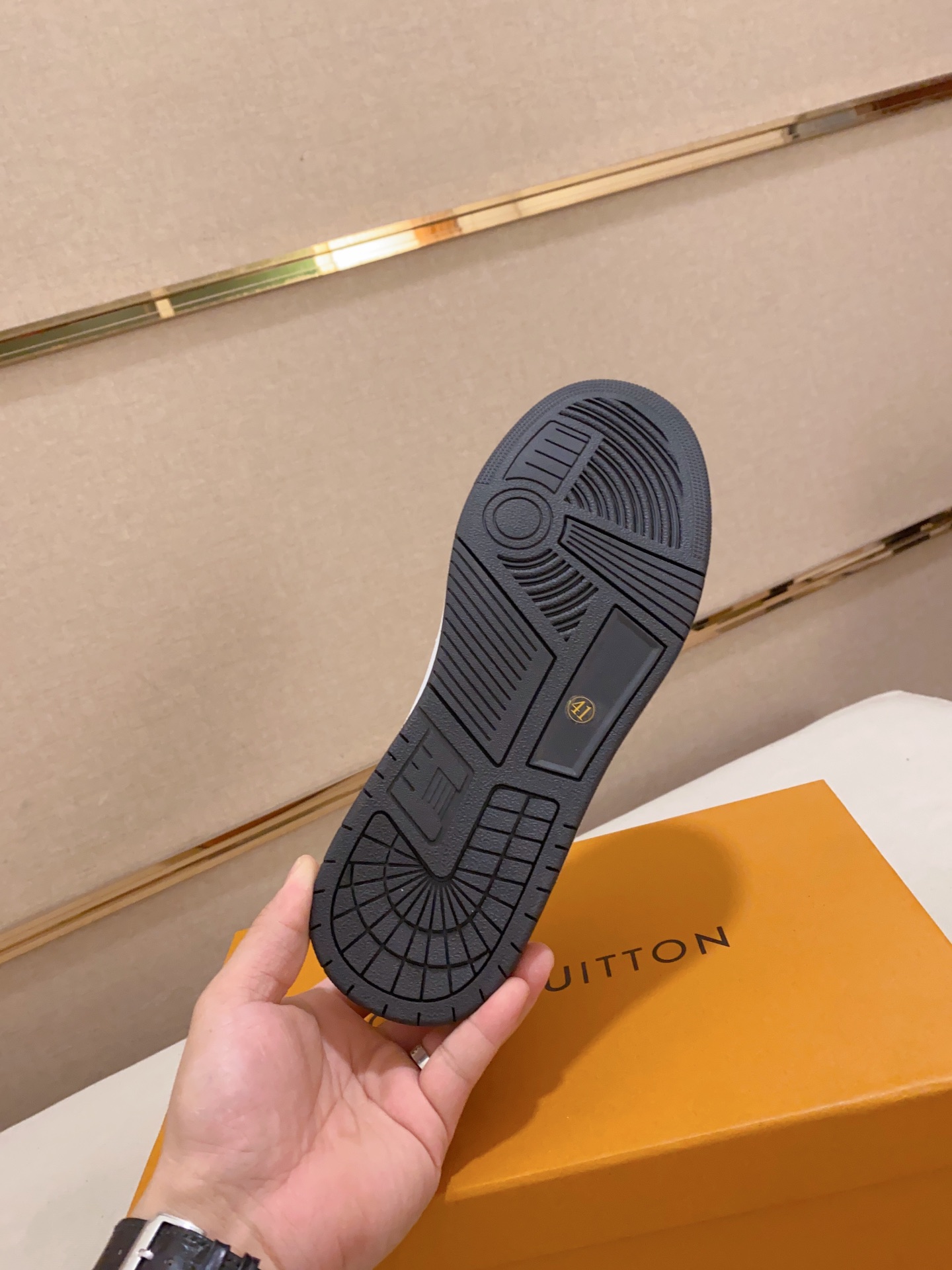 高仿LV平板鞋 Louis Vuitton路易威登LV平板鞋新款专柜同步发 