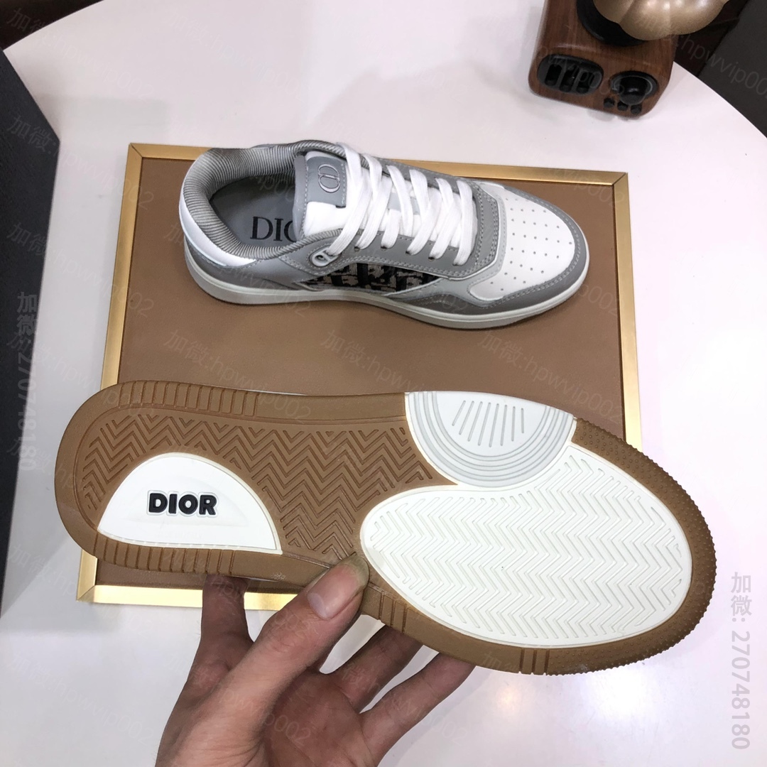 高仿迪奥男鞋 高版本(Dior)迪奥 情侣款 B27 迪奥运动鞋是该系列新品 