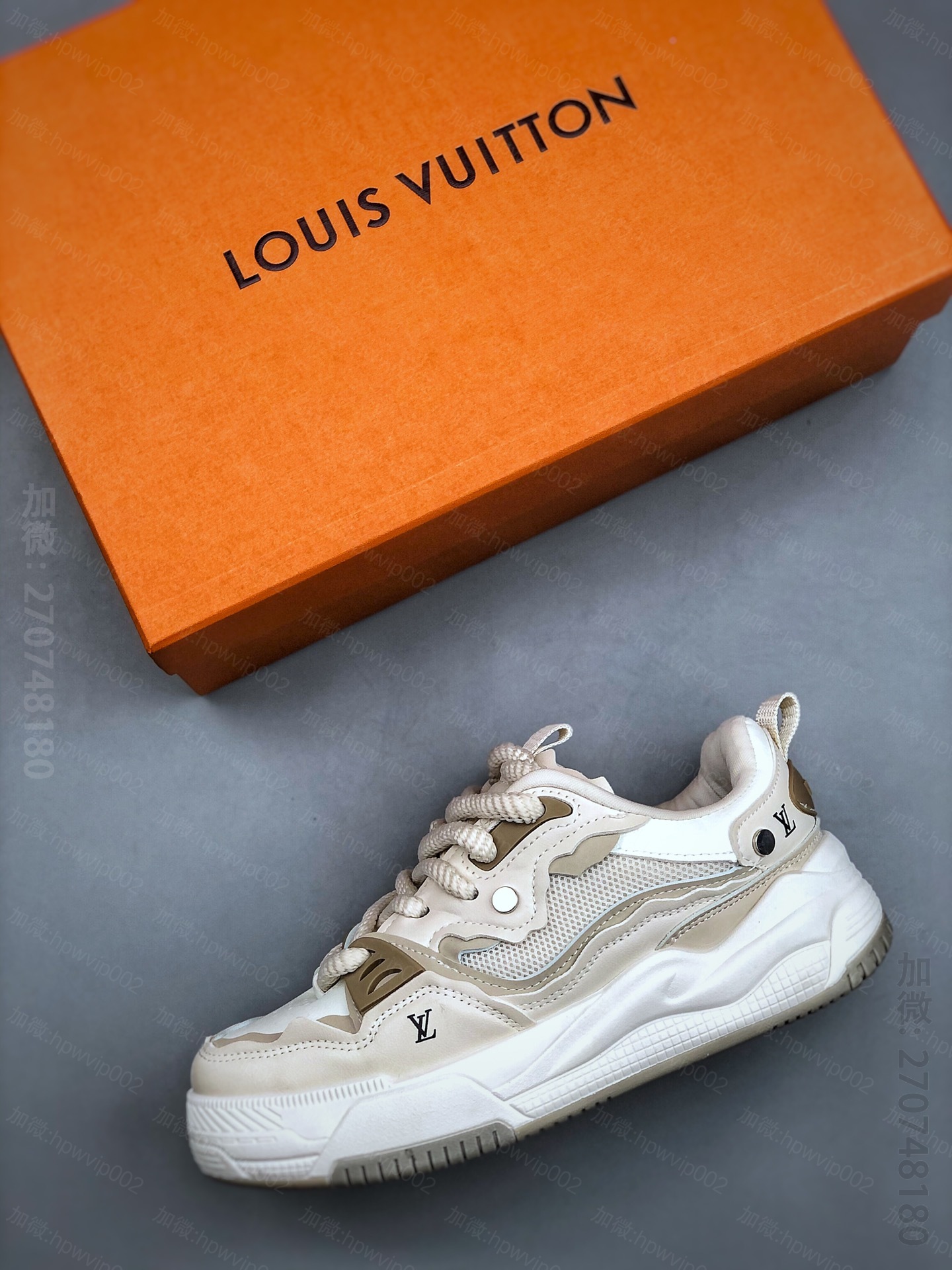 lv男士运动鞋 LOUIS VUITTON 路易威登米兰时装走秀款运动鞋 
