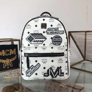 MCM新品速递背上这款采用Viseto 高仿MCM包包 精仿MCM女包 原版MCM女包 A货MCM女包 原单MCM女包